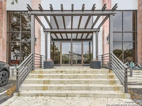 San Antonio, TX 78230-2449,10919 WURZBACH RD