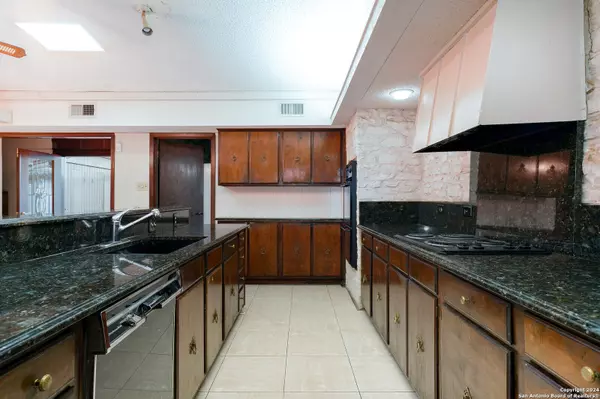San Antonio, TX 78240-1030,9315 RANCHERO