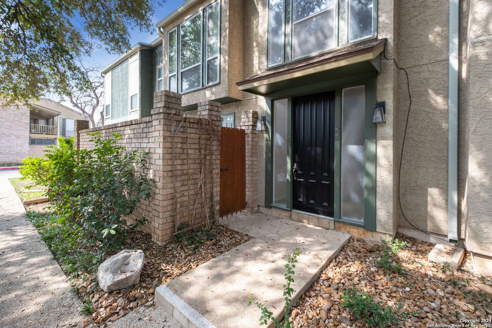 3678 HIDDEN DR UNIT 2402, San Antonio, TX 78217-4678