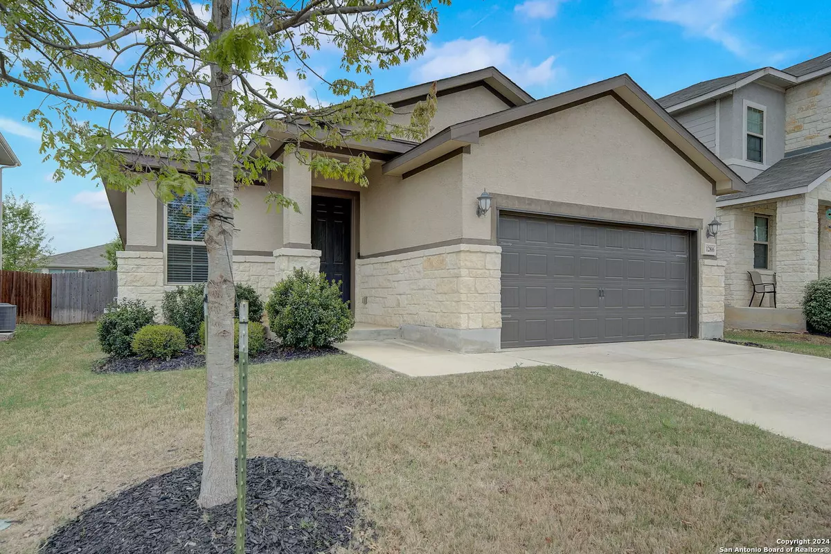 San Antonio, TX 78254-2120,12806 MOOSE CIR