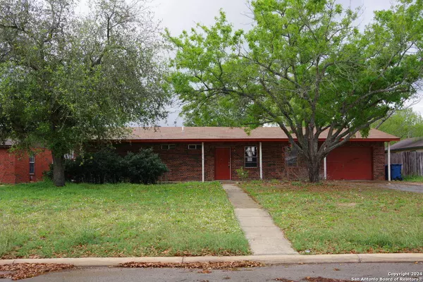 209 COLONY DR, Pleasanton, TX 78064-4723