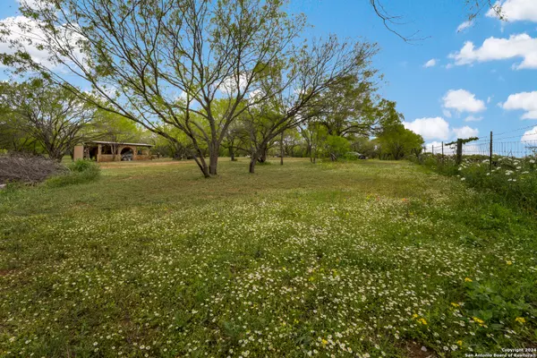 Elmendorf, TX 78112,3.384 ACRES Shady Falls