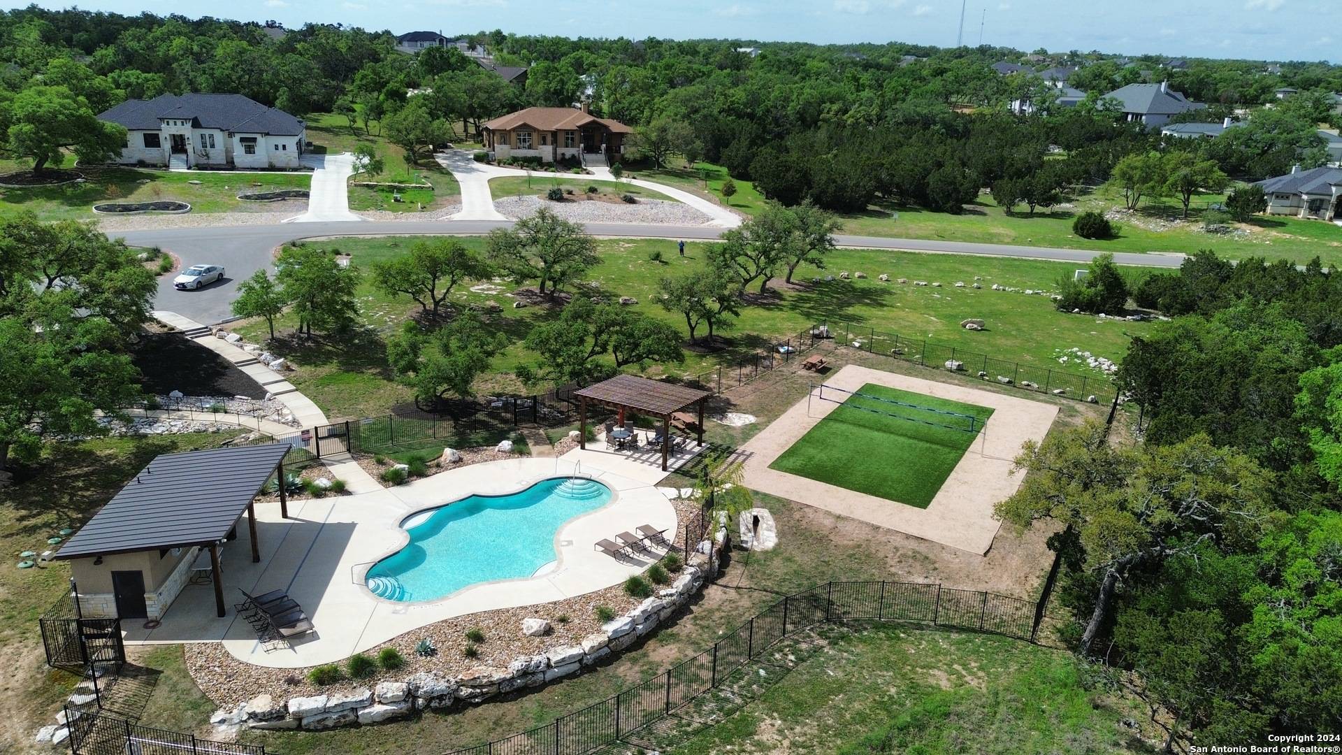 1191 Powder Ridge Rd, New Braunfels, TX 78132-3438