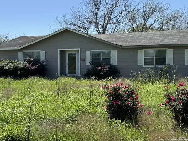 Van Vleck, TX 77482,421 4th st
