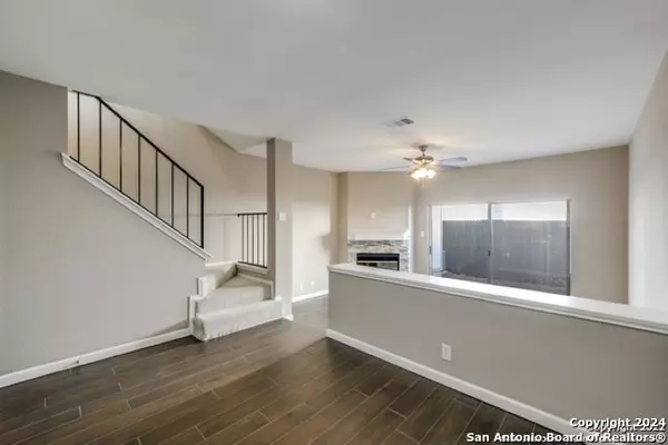 7880 MICRON DR UNIT 803, San Antonio, TX 78251-2441