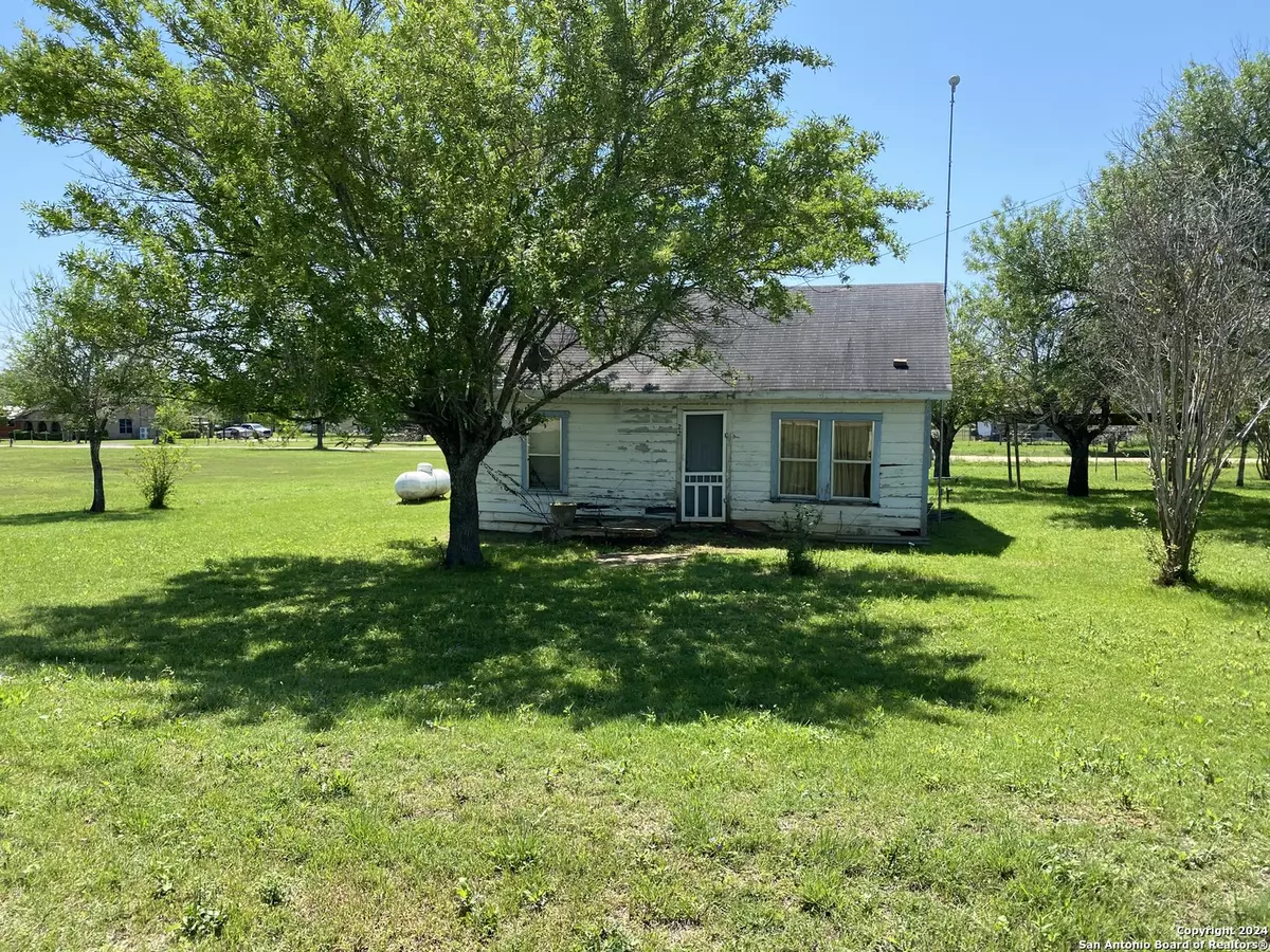 Sutherland Springs, TX 78161,22 4th