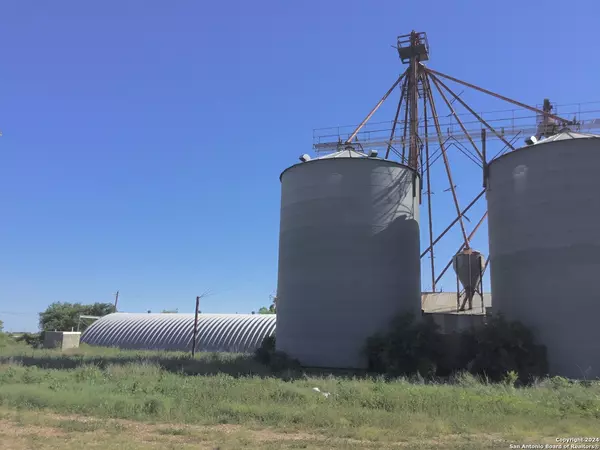 Pearsall, TX 78061,3455 BI 35