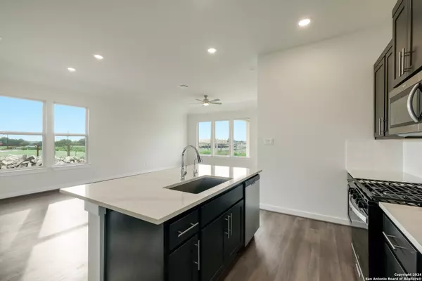 Schertz, TX 78154,12240 Latticework