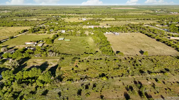 Devine, TX 78016,000 CR 5719
