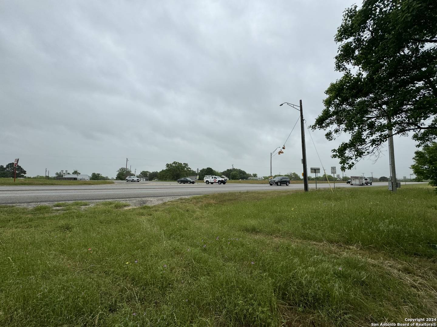 Adkins, TX 78101,3431 W Loop 1604