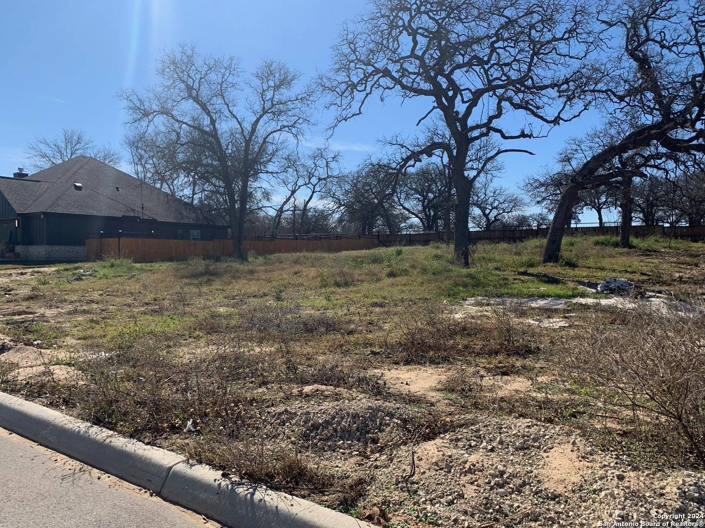 La Vernia, TX 78121,205 Ash Parkway
