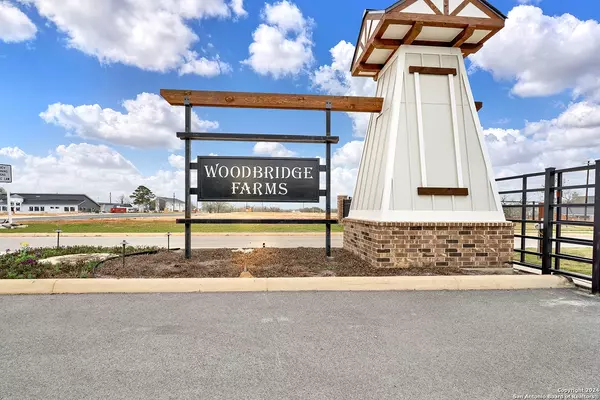 205 Ash Parkway, La Vernia, TX 78121