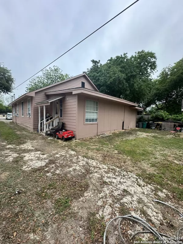 San Antonio, TX 78214-1556,515 MARY ST