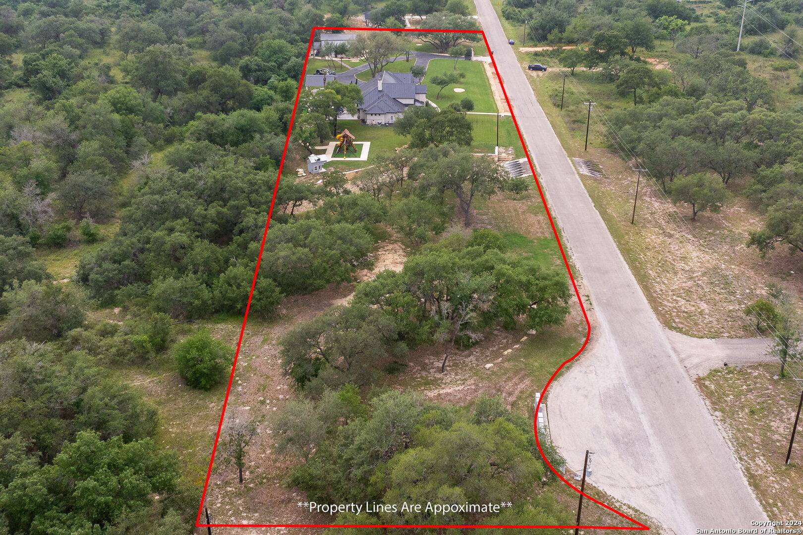 Poteet, TX 78065-4855,176 Trophy Ln