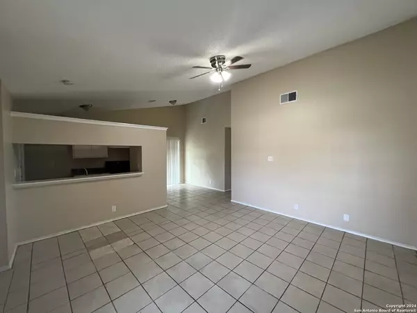 San Antonio, TX 78250,5103-5105 Meadow Cove