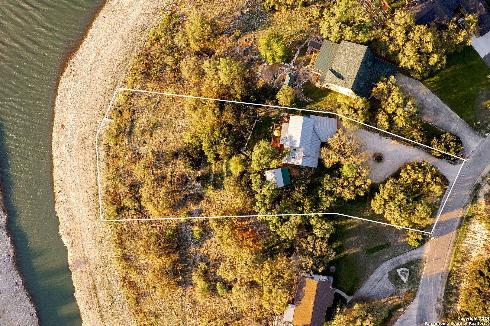 Canyon Lake, TX 78133-5131,822 FIVE OAKS CIR