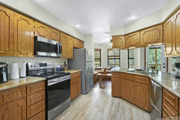 Seguin, TX 78155,48 River Oak