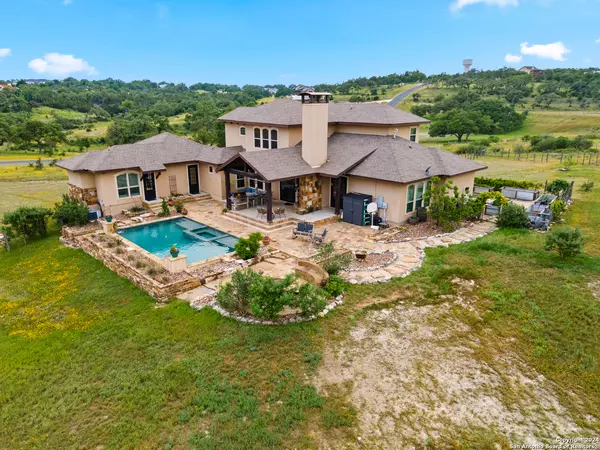 189 Dry Bear Creek, New Braunfels, TX 78132