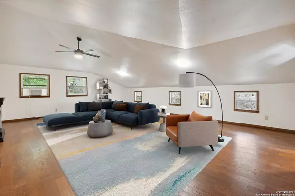 Lakehills, TX 78063,497 Black Bass Road