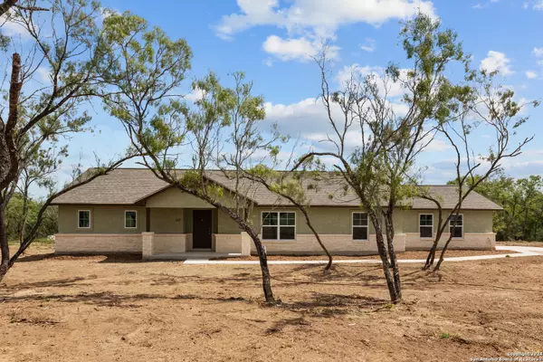 Pleasanton, TX 78064,117 Sylas Hayes Loop