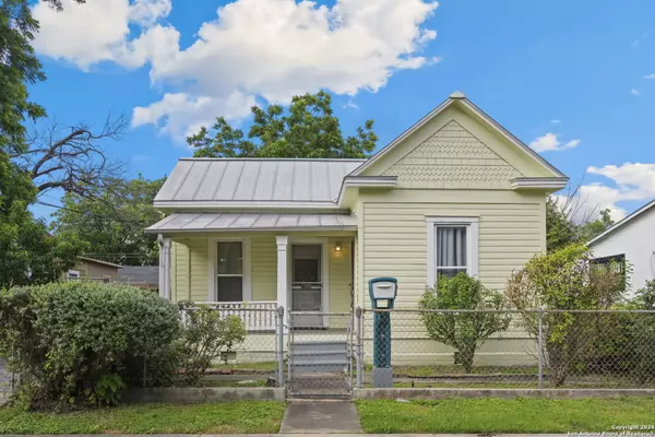 1020 Poplar St, San Antonio, TX 78212-4942