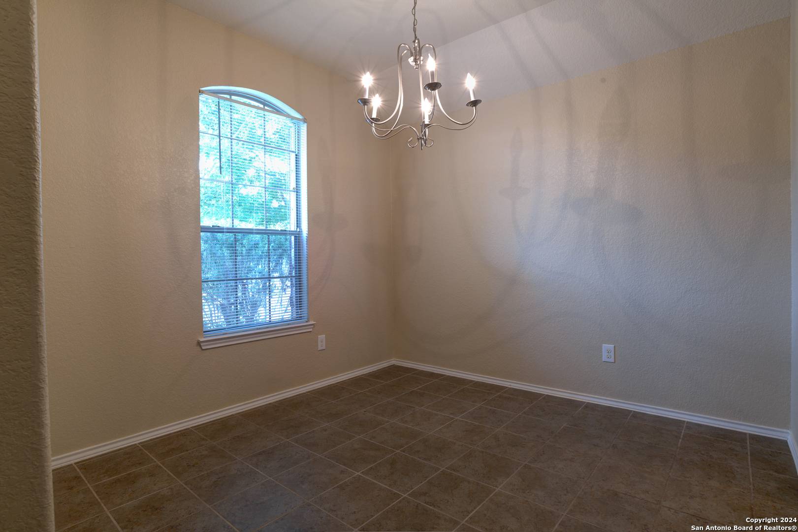 Cibolo, TX 78108-3785,304 SADDLEHORN WAY