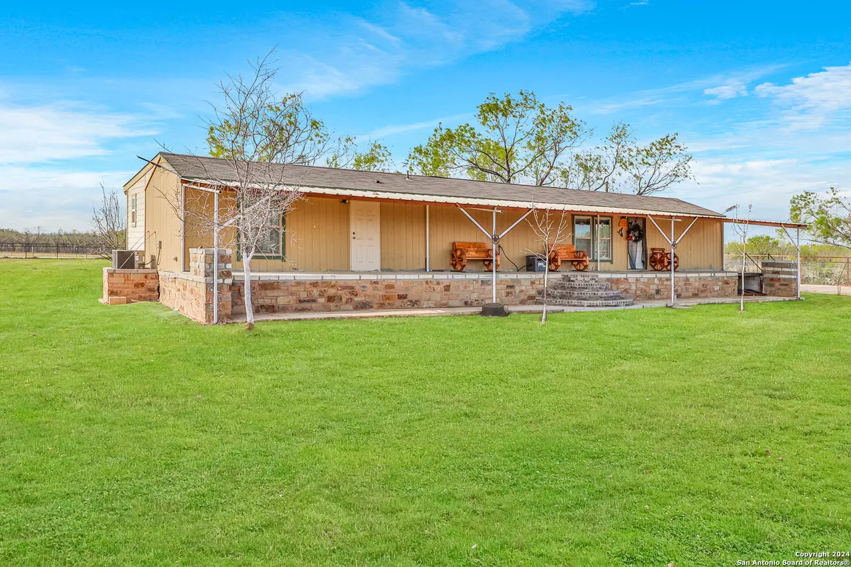 Lytle, TX 78052,2928 FM 3175