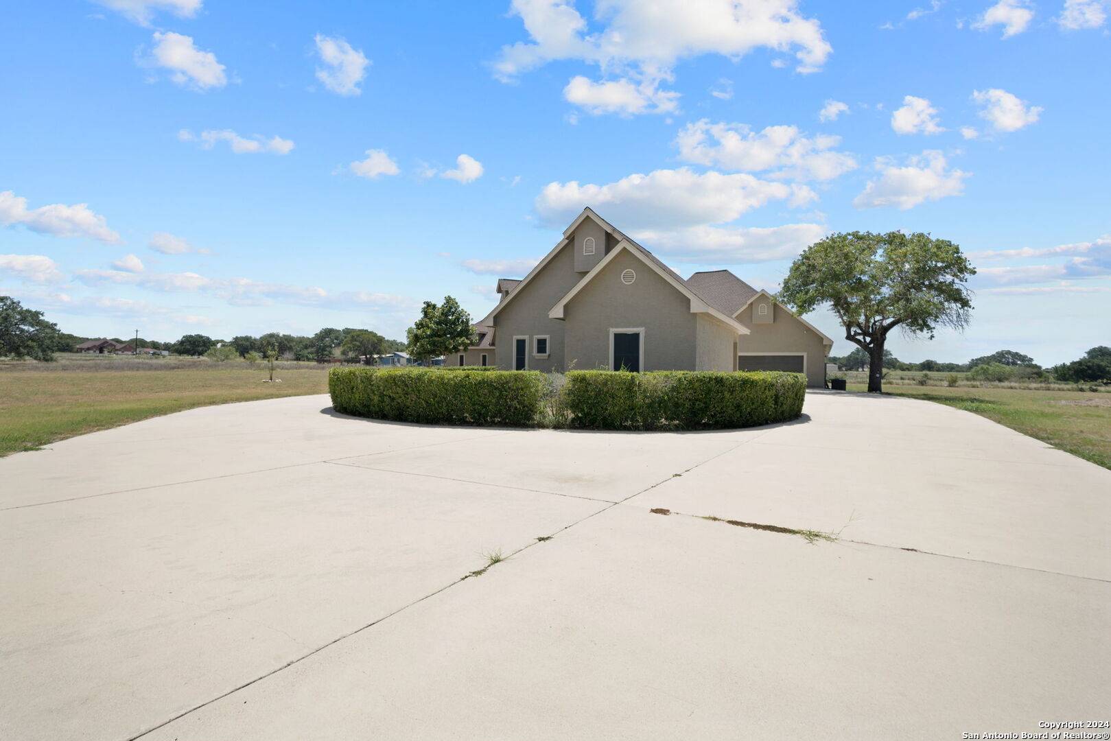 house_img