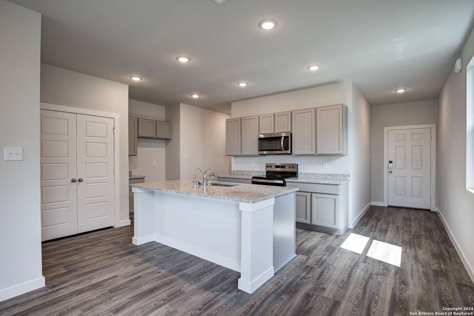 San Antonio, TX 78245,12518 Spike Heights