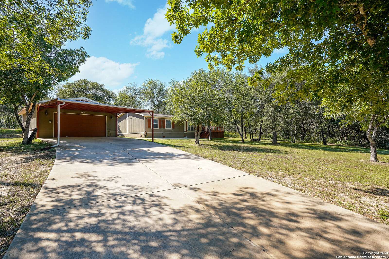 22223 Red Sand Dr, San Antonio, TX 78264