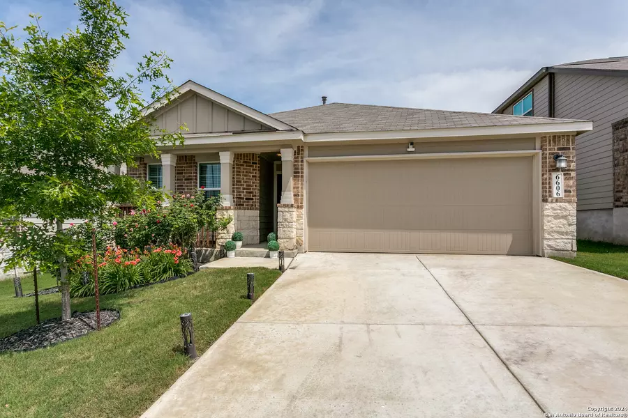 6606 BALE RDG, San Antonio, TX 78252-1748