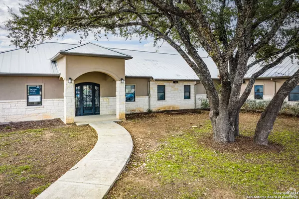 San Antonio, TX 78240,9819 Huebner