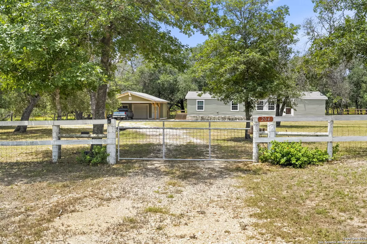 Floresville, TX 78114,204 Governors