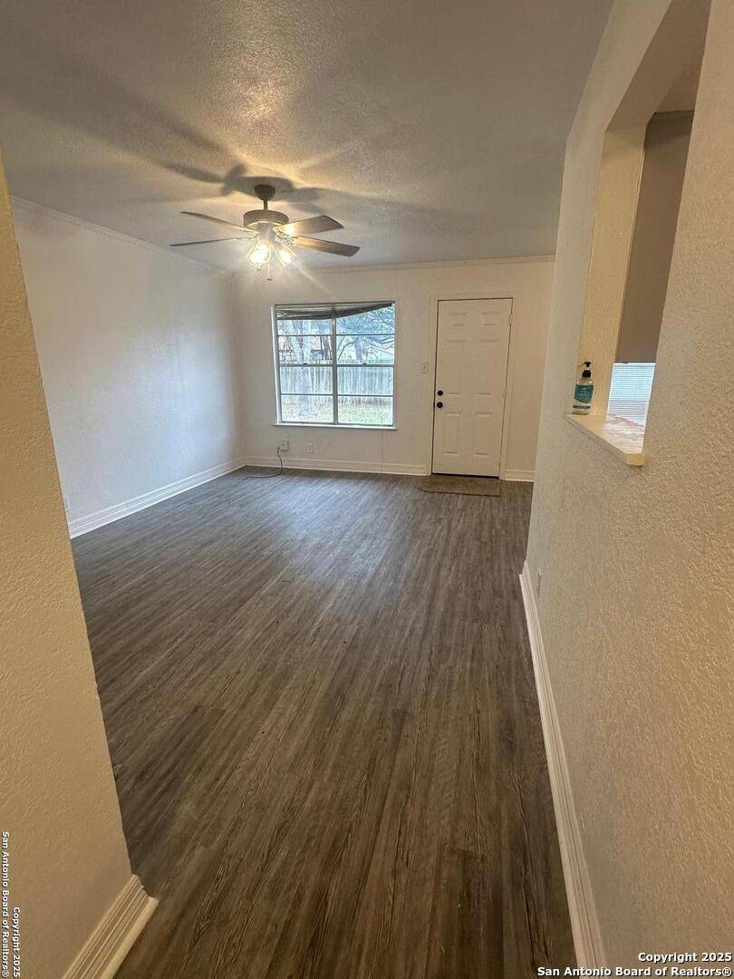 San Antonio, TX 78250,5911 Cliff Ridge Dr