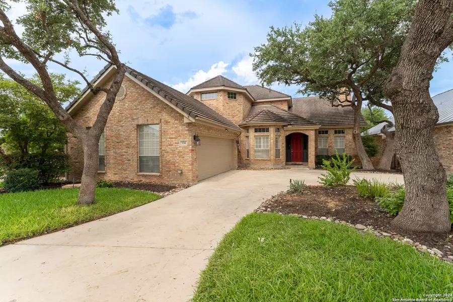 134 Hampton Way, Shavano Park, TX 78249