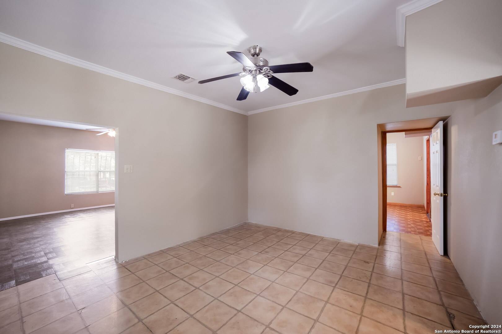 San Antonio, TX 78212-3520,631 MISTLETOE AVE