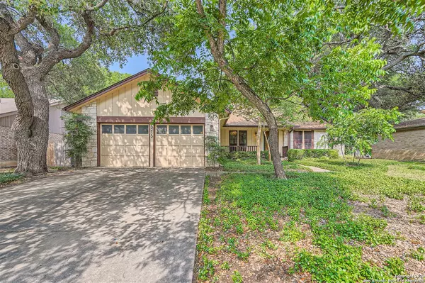 12422 Autumn Vista St, San Antonio, TX 78249-2408