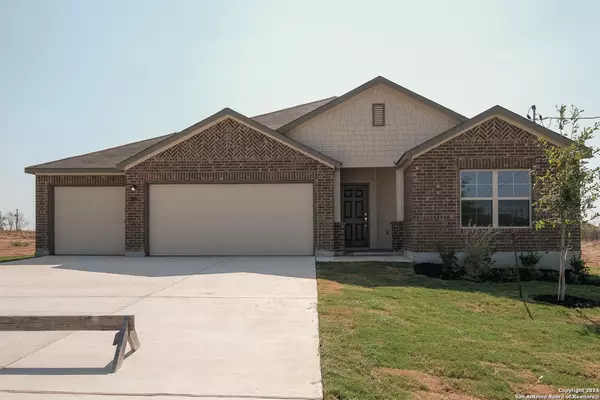 109 Pendleton Cove, Floresville, TX 78114-0106