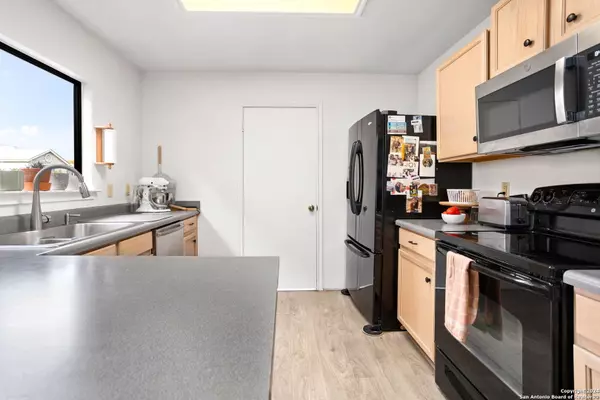 San Antonio, TX 78240-5416,9506 KENTON Hill