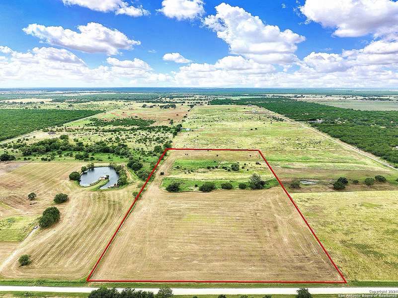 3192 atascosa county road 101, Floresville, TX 78114