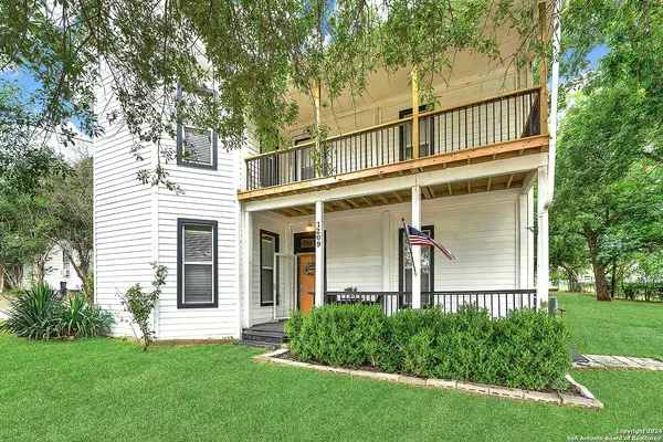 Floresville, TX 78114,1209 C Street