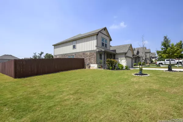 Boerne, TX 78015,7606 Ponderosa Pine