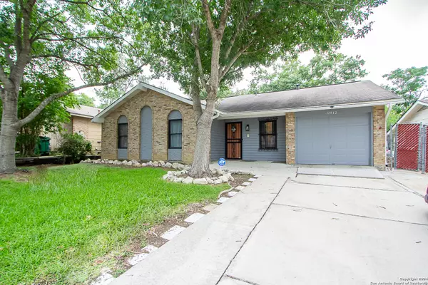 11942 Alamo Blanco Street, San Antonio, TX 78233