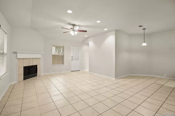 Cibolo, TX 78108-2368,5208 COLUMBIA DR