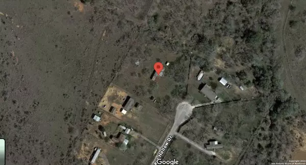 Jourdanton, TX 78026-4801,255 FERN HOLLOW DR