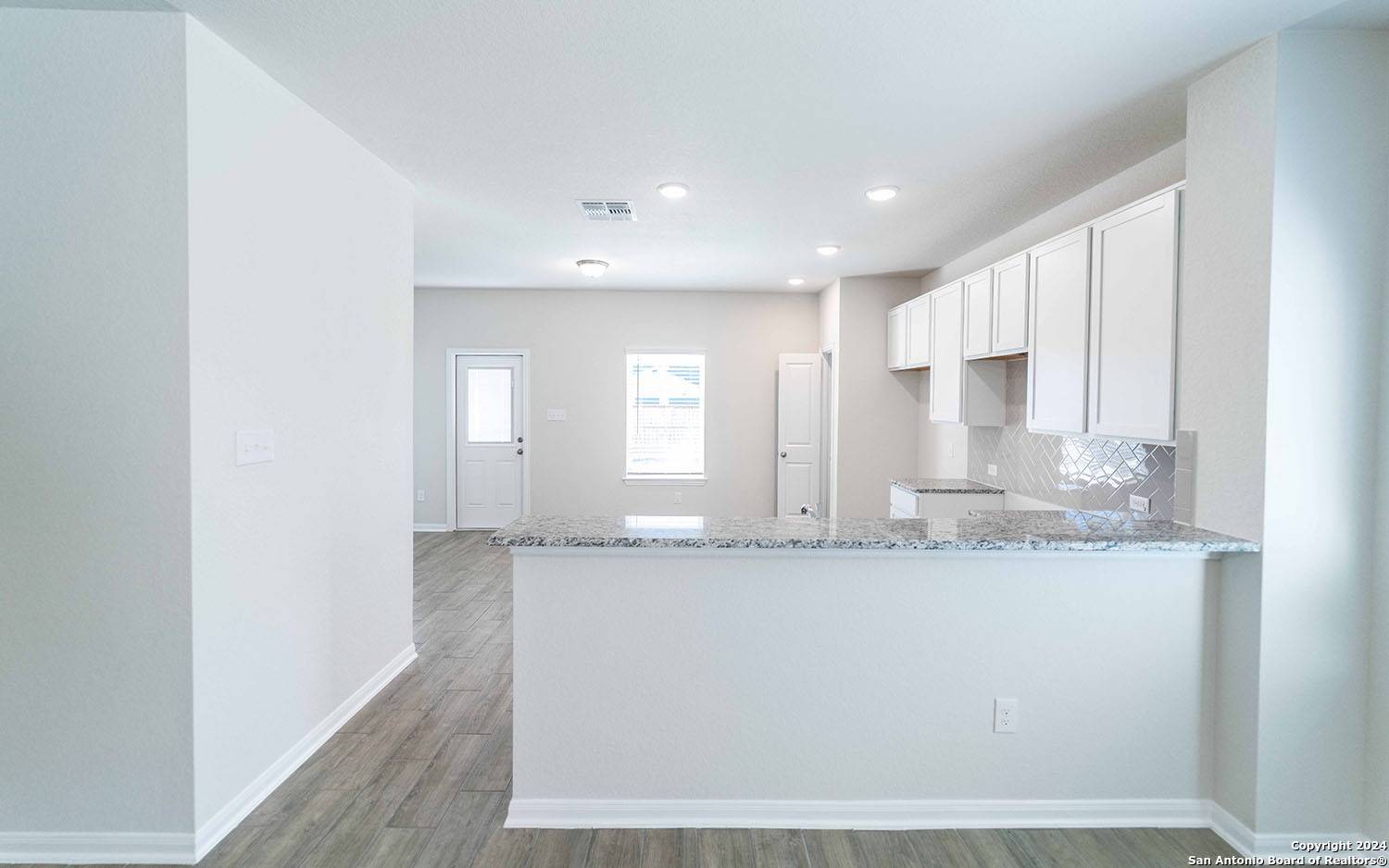 Seguin, TX 78155,413 Lina Way