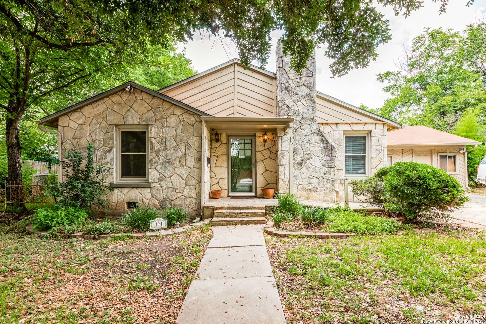 124 THORAIN BLVD, San Antonio, TX 78212-1226