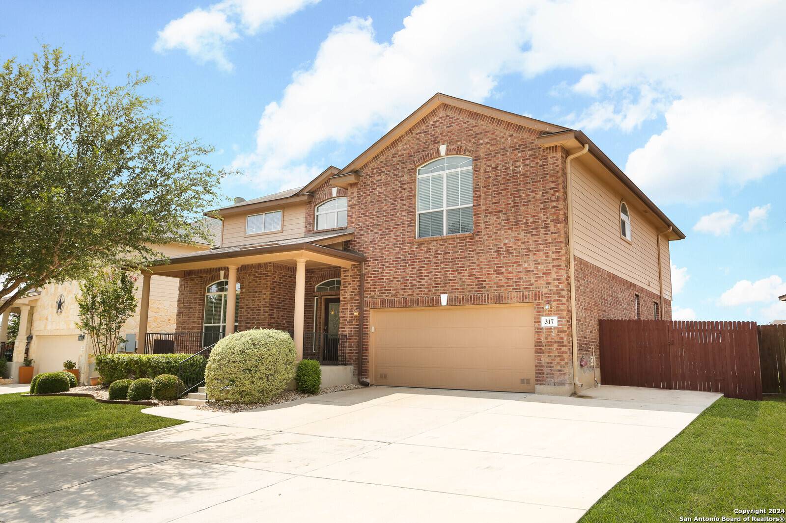 317 sea headrig, Cibolo, TX 78108