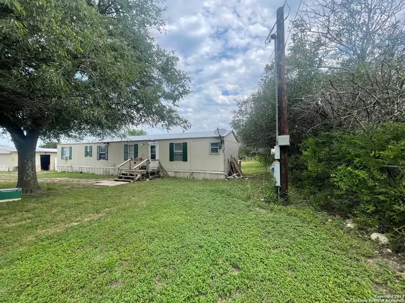 18711 COUNTY ROAD 5738, Castroville, TX 78009-2222