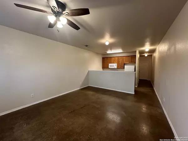 San Antonio, TX 78244-2334,7303 LONGING TRL UNIT 2